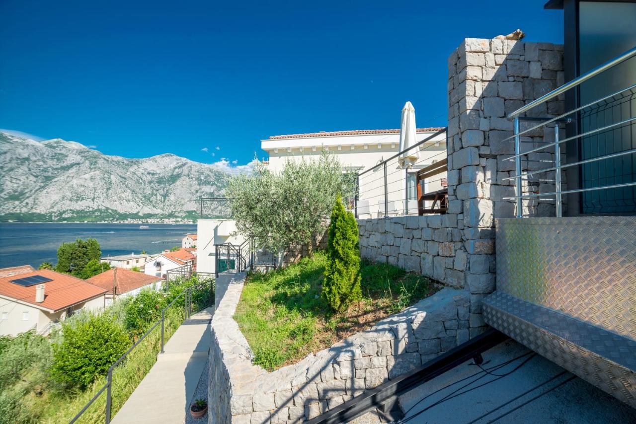 Stoliva Residence With Infinity Pool كوتور المظهر الخارجي الصورة