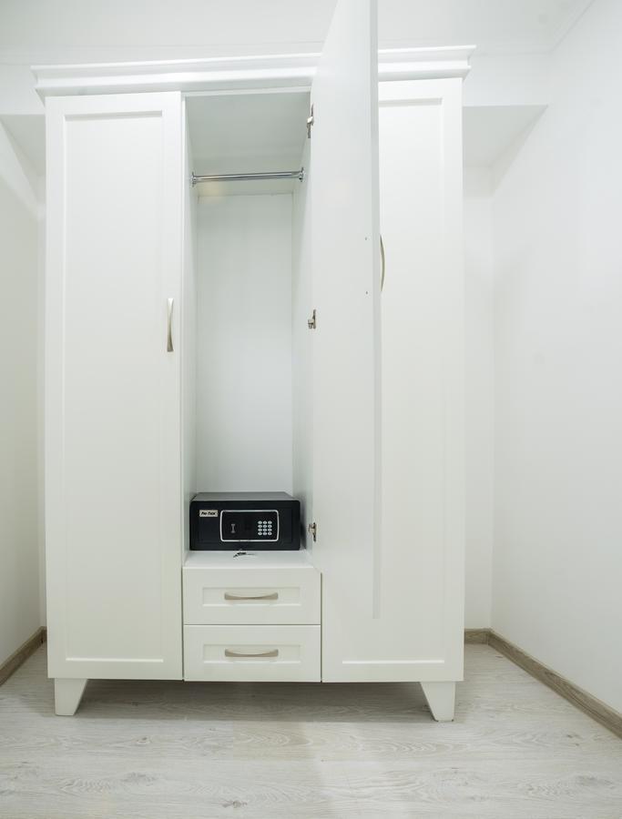Stoliva Residence With Infinity Pool كوتور المظهر الخارجي الصورة