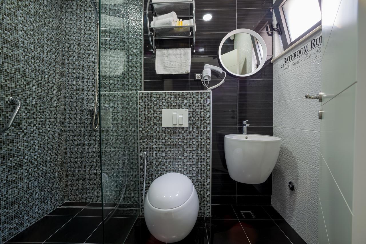 Stoliva Residence With Infinity Pool كوتور المظهر الخارجي الصورة