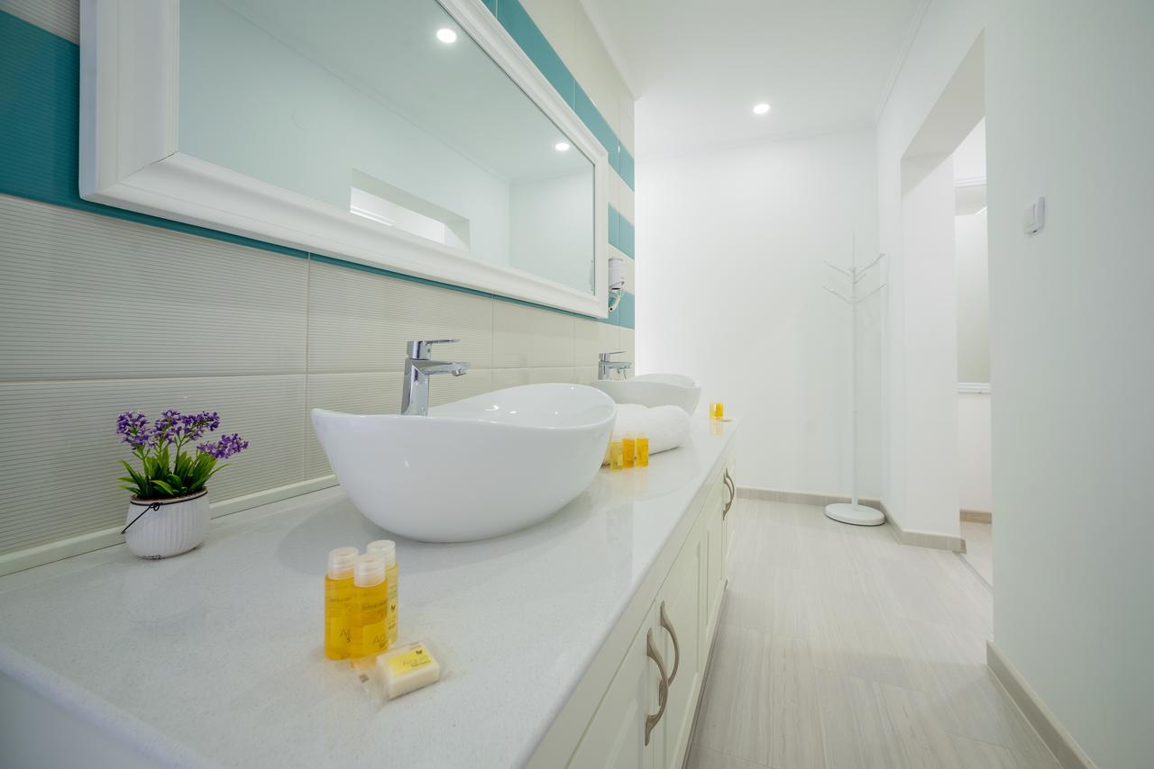 Stoliva Residence With Infinity Pool كوتور المظهر الخارجي الصورة