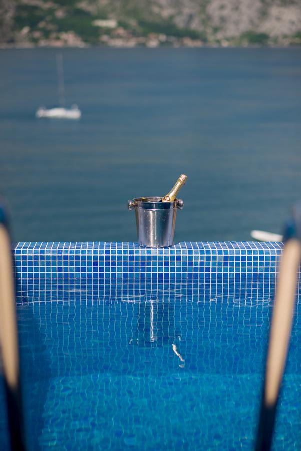 Stoliva Residence With Infinity Pool كوتور المظهر الخارجي الصورة